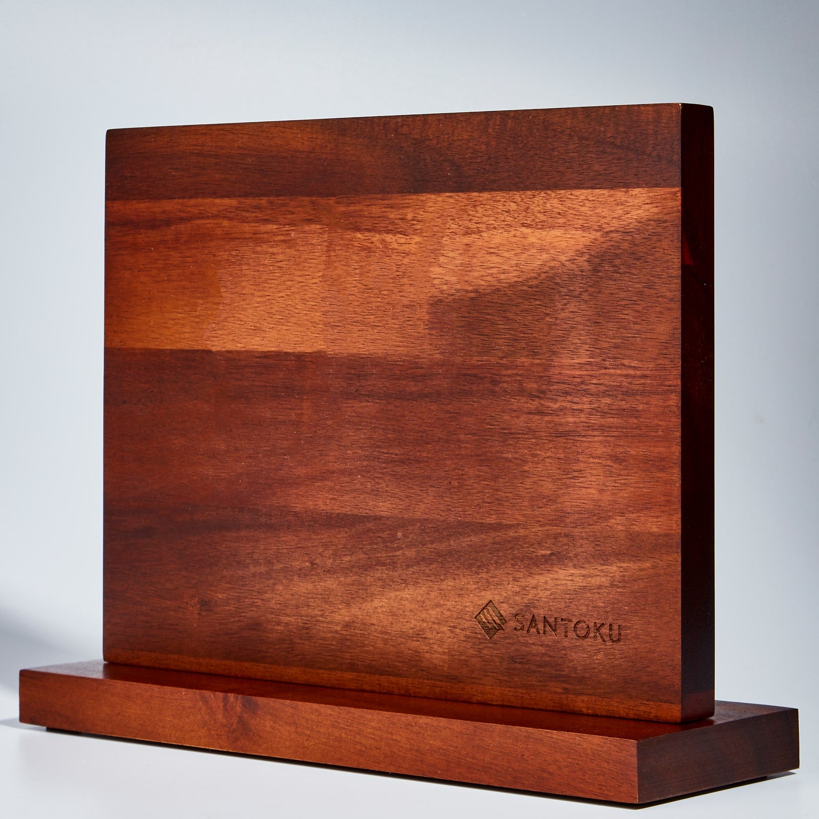 Serie de cuchillos Minato con soporte de cuchillo magnético de madera acacia