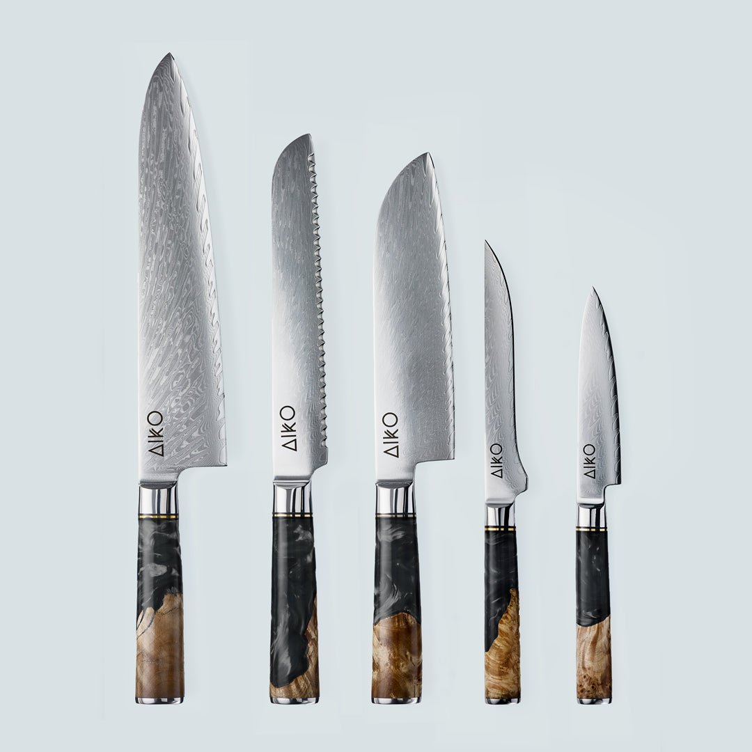 Aiko Black (あいこ あいこ, アイコ) Cuchillo de acero Damasco con mango de resina negra de color
