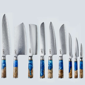 AIKO Azul (あいこ あいこ アイコ アイコ アイコ アイコ) Cuchillo de acero Damasco con mango de resina azul de color